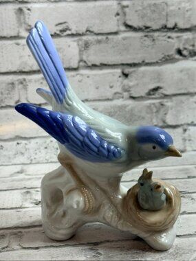 Vintage Lefton Bluebird Figurine Blue Bird Nest Feeding Babies Japan Sculpture